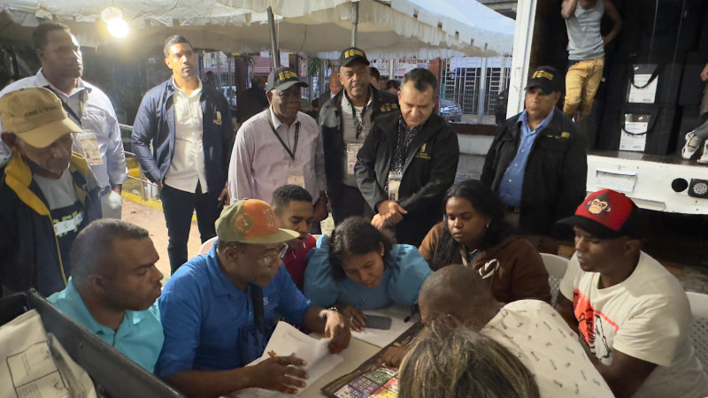 Presidente de JCE visita juntas de Santo Domingo Norte y Oeste donde, siguen revisando votos nulos y observados