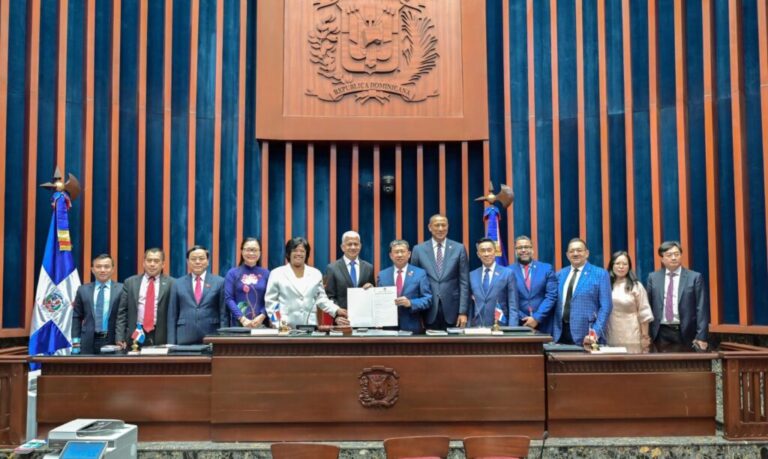 Senado recibe visita de asambleístas de Vietnam; se comprometen a fortalecer relaciones bilaterales