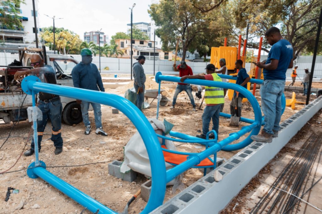 Alcaldía del Distrito Nacional trabaja simultáneamente en la construcción de seis parques en la capital