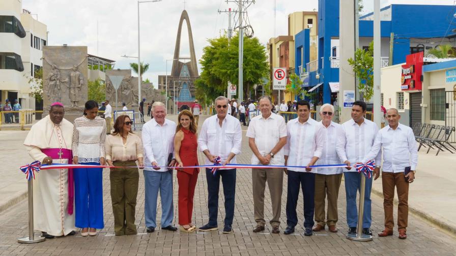 El Gobierno inaugura Boulevard de la Peregrinación en Higüey