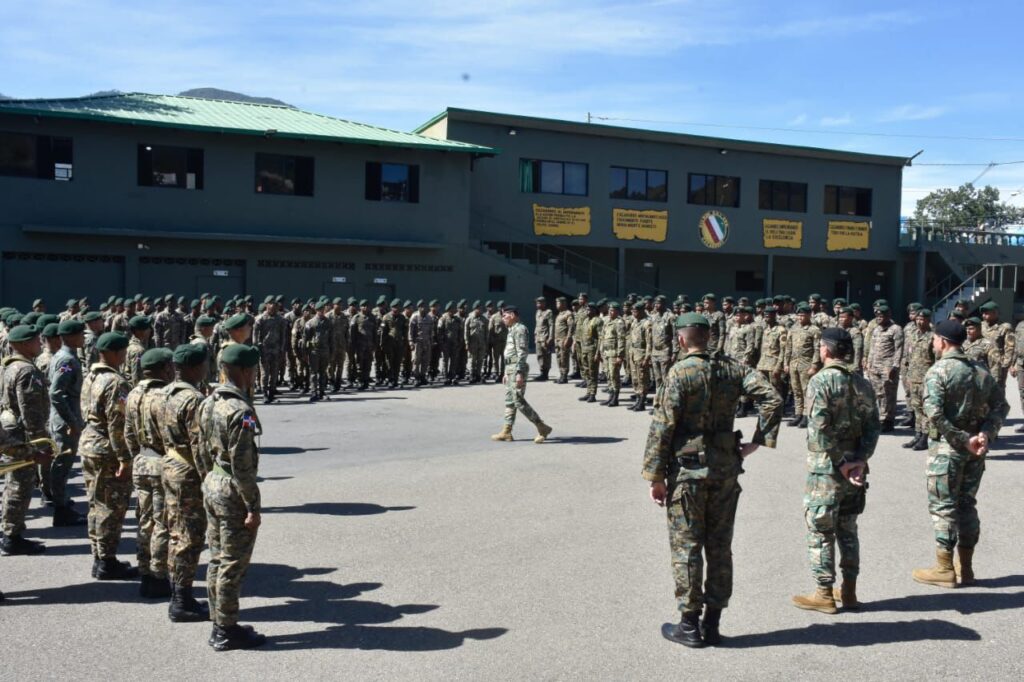 Comandante del Ejército RD exhortó a tropas mantenerse preparadas para el cumplimiento de sus misiones