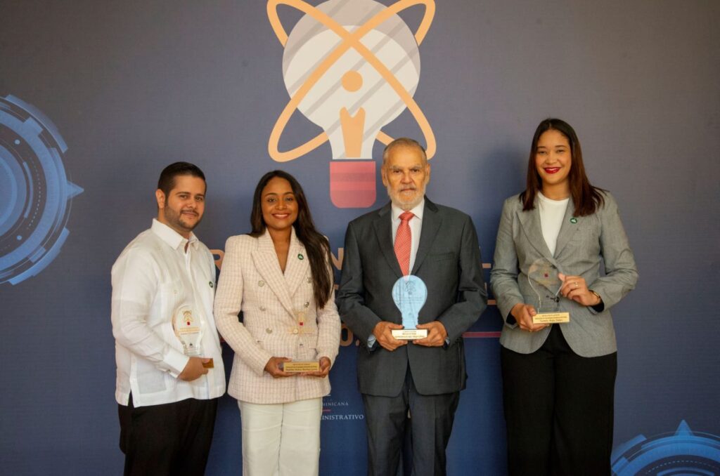 Reconocen a la SISALRIL en Premio Nacional a la Innovación Pública