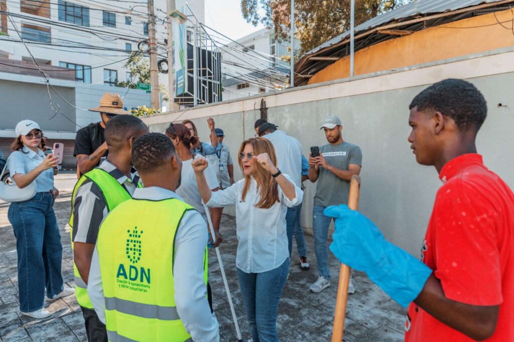 Alcaldía del DN interviene el Ensanche Paraíso con gran operativo