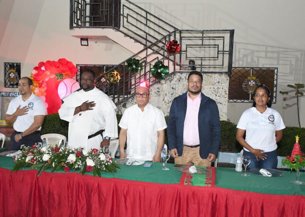 Parroquia La Epifanía del Señor Realiza Primera Cena Navideña Deportiva