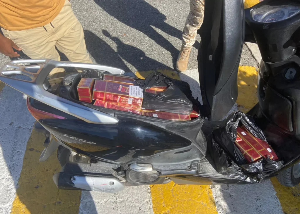 CESFronT incauta 105 mil unidades de cigarrillos trasladadas en tres motocicletas