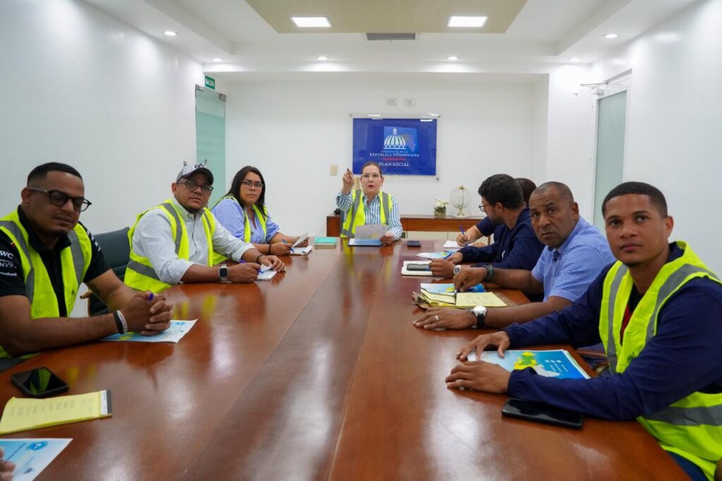Plan Social  Envía insumos de emergencias a provincias bajo alerta por lluvias