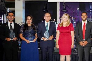 Friend United For Health y Universidad de Miami reconocen a líderes en salud femenina en gala benéfica