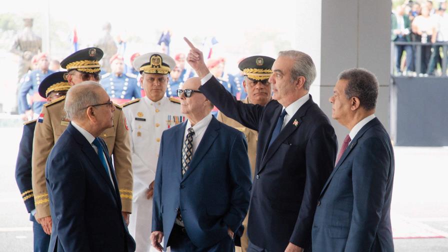 Presidente Abinader  convoca al CES  para debatir la crisis haitiana