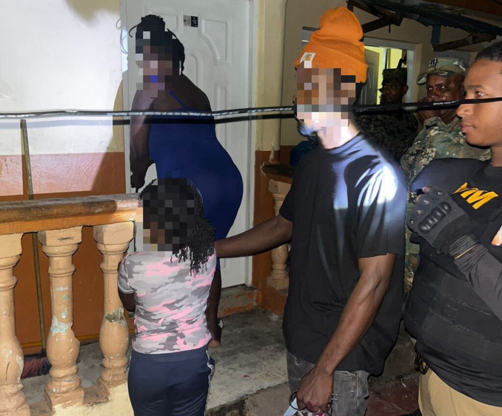 Migración realiza amplias interdicciones en el país y detiene a 1,794 haitianos irregulares