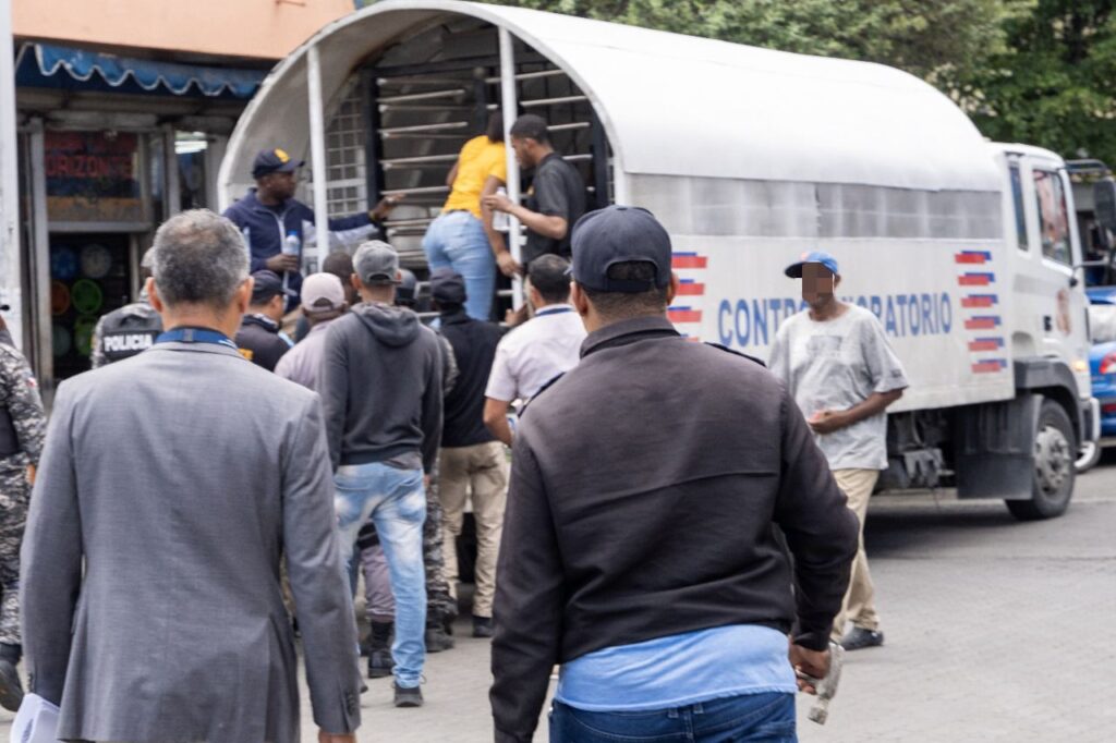 DGM detiene 1,274 extranjeros irregulares en interdicciones para control migratorio