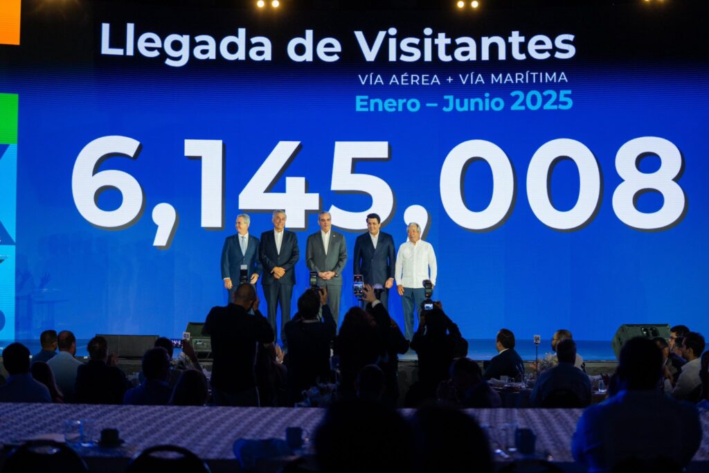 Abinader encabezará la delegación dominicana que participará en Fitur para promover Pedernales como destino turistico