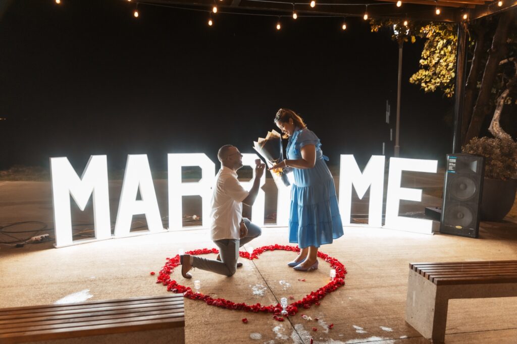 La Plaza Santo Domingo se convierte en ícono del amor en el malecón