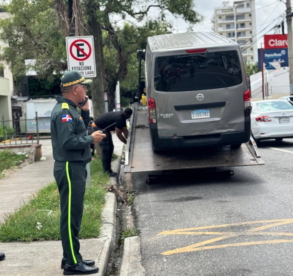 DIGESETT y Parquéate RD activan operativo NO estacione del plan “RD se mueve”