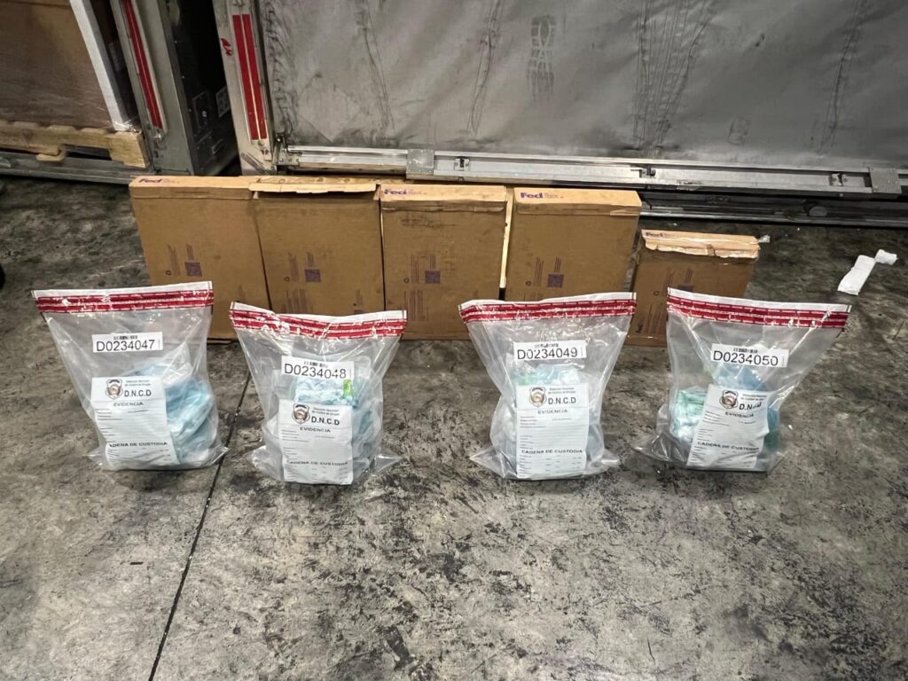 DNCD impide envío de 17 paquetes de presunta cocaína hacia Estados Unidos