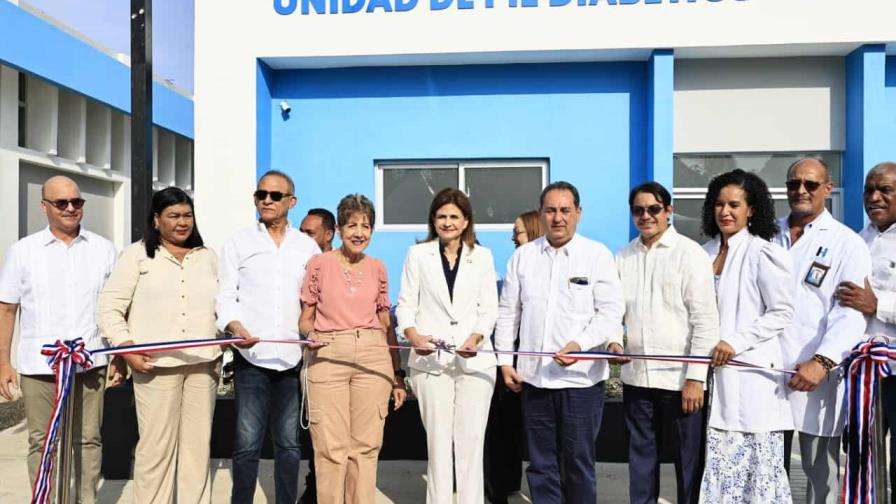 Gobierno entrega una Unidad de Pie Diabético en el Hospital Municipal de Imbert