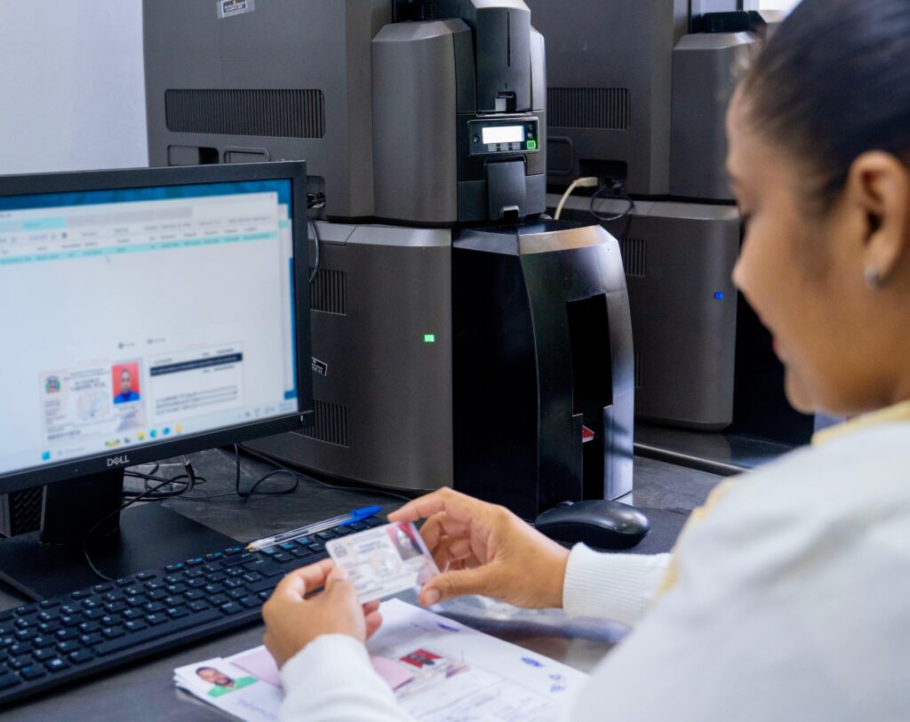 Migración apuesta por la Inteligencia Artificial para transformar y agilizar sus servicios