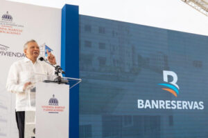 Banreservas financia 144 apartamentos entregados por el presidente Abinader en Laderas del Este