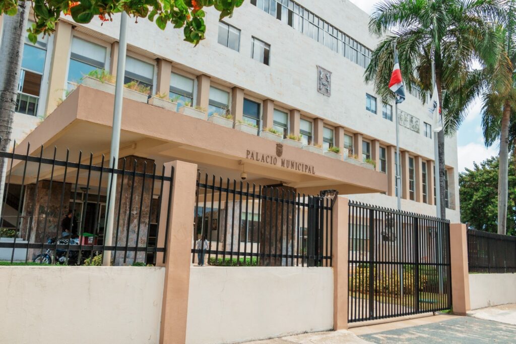 Ayuntamiento del Distrito Nacional rendirá honras fúnebres a Carlos Batista este jueves