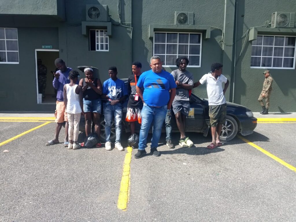 Envían ante el Ministerio Público a hombre detenido en un vehículo con haitianos indocumentados en Santiago