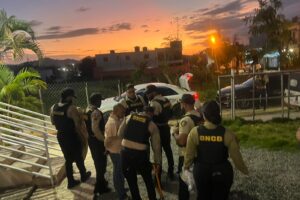 Capturan a “tito” y al “menor” con drogas, una pistola y más 87, 000 unidades de cigarrillos