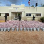 Incautan cargamento de 1.6 toneladas de presunta cocaína en Pedernales