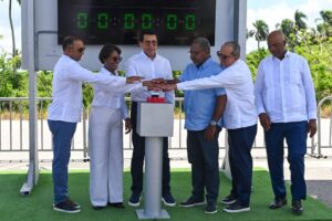 David Collado deja iniciados los trabajos de la carretera que une Nisibón-Uvero Alto