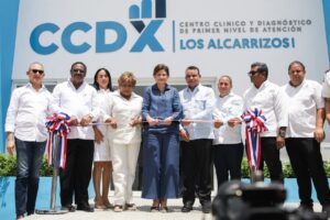 Raquel Peña encabeza entrega de centro diagnóstico en Los Alcarrizos