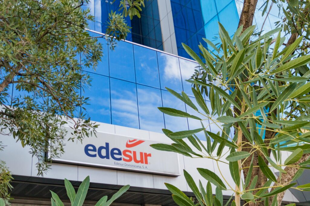 Edesur informa que restableció servicio eléctrico a cerca de 300,000 clientes tras aguaceros