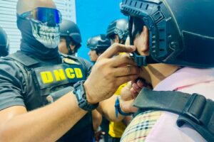 Detienen ocho personas vinculadas al decomiso de 1.7 toneladas de cocaína