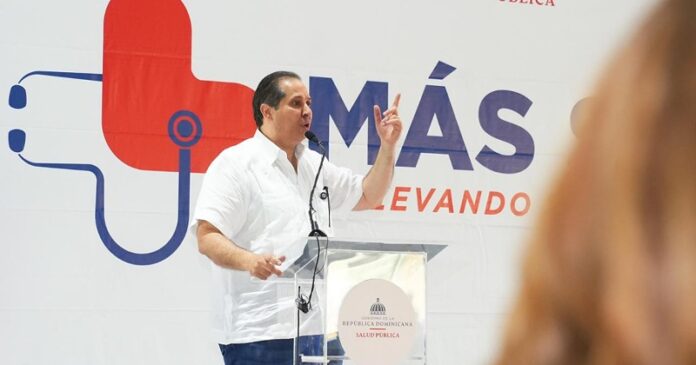 Ministerio de Salud lleva atención médica gratuita y prevención a cientos de familias en Villa Tapia