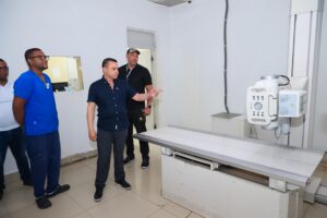 Director del SNS interviene Hospital  Taiwán en Azua; entidad asume funciones operativas
