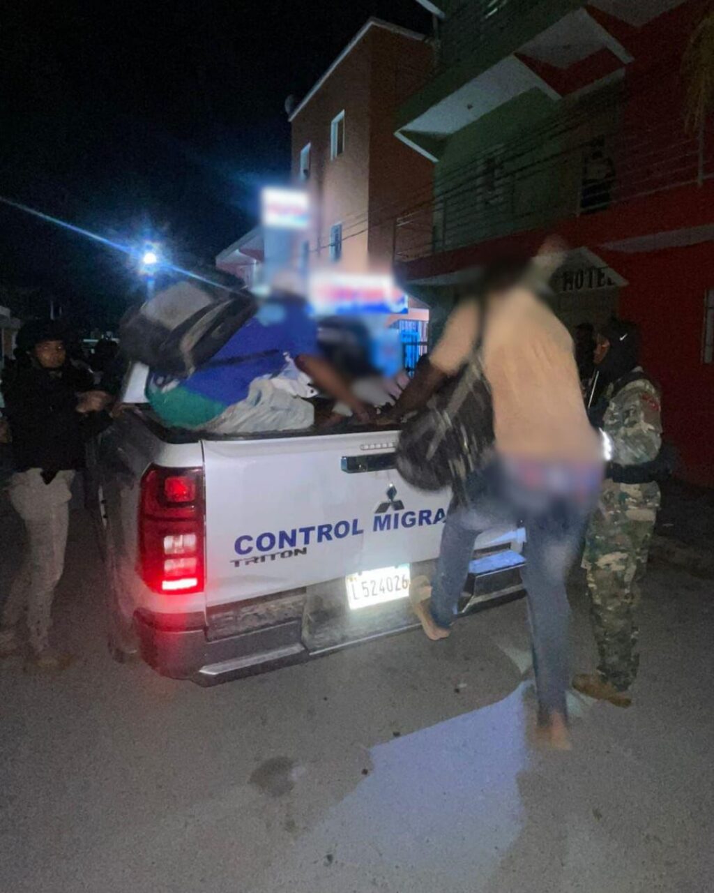 Migración detienen 54 nacionales haitianos indocumentados en operativo en Friusa, Verón – Punta Cana