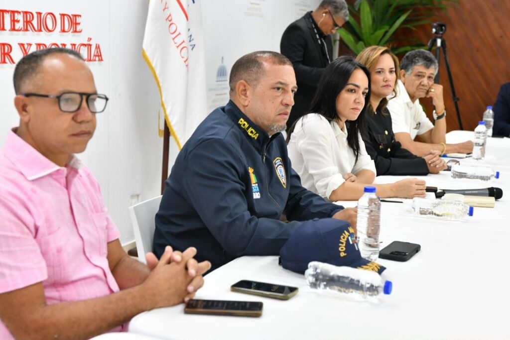 Interior y Policía y alcaldías del Gran Santo Domingo coordinan estrategia conjunta para regularizar paradas de motoconchistas y fortalecer la seguridad ciudadana