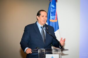 Ministerio de Salud reafirma que el Gobierno garantiza la sostenibilidad financiera de los programas dirigidos a las personas que viven con VIH