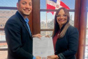 Diputada Estamy Colón presenta proyectos de ley para proteger a adultos mayores y fortalecer la responsabilidad familiar