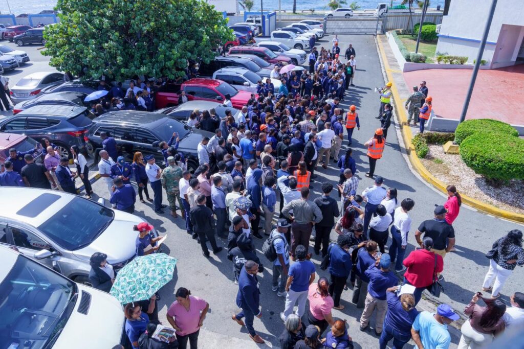 DGM fortalece su capacidad de respuesta en emergencias mediante simulacro de evacuación ante eventos sísmicos