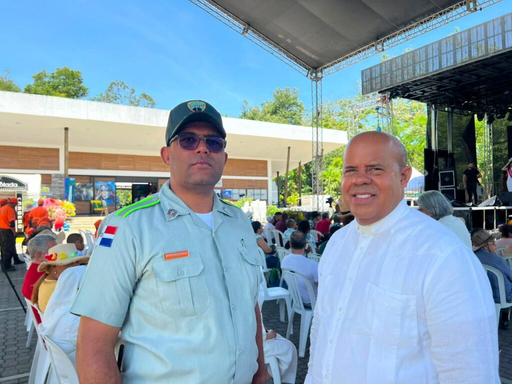 Sacerdote Alberto Espinal resalta labor de la DIGESETT en Jarabacoa