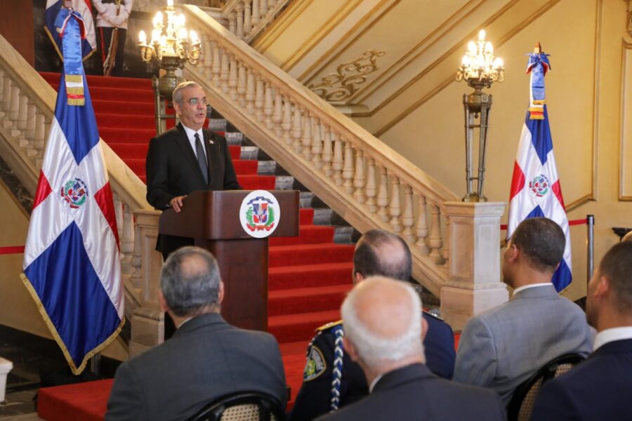 Abinader encabeza puesta en circulación obra conmemorativa por 150 años fallecimiento de Juan Pablo Duarte