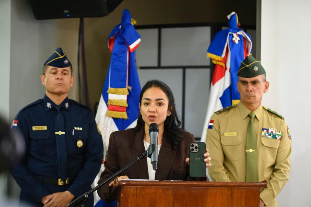 Gobierno deportó 7,237 extranjeros en condición migratoria irregular durante la última semana