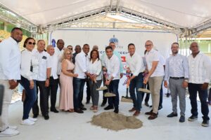 Kelvin Cruz inicia reconstrucción del estadio Hermanos Suárez en SJM con inversión de RD$75.9 millones