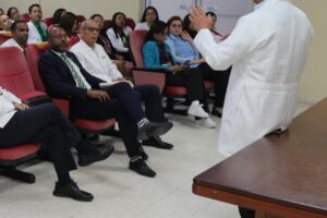 Director  SNS inicia recorrido por maternidades del país; establece tolerancia cero a la mortalidad materno infantil  evitable