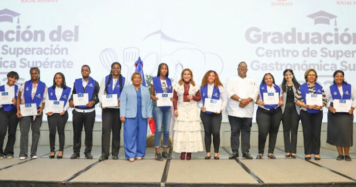 Supérate aporta al sector turístico y de servicios más de 300 personas formadas en gastronomía