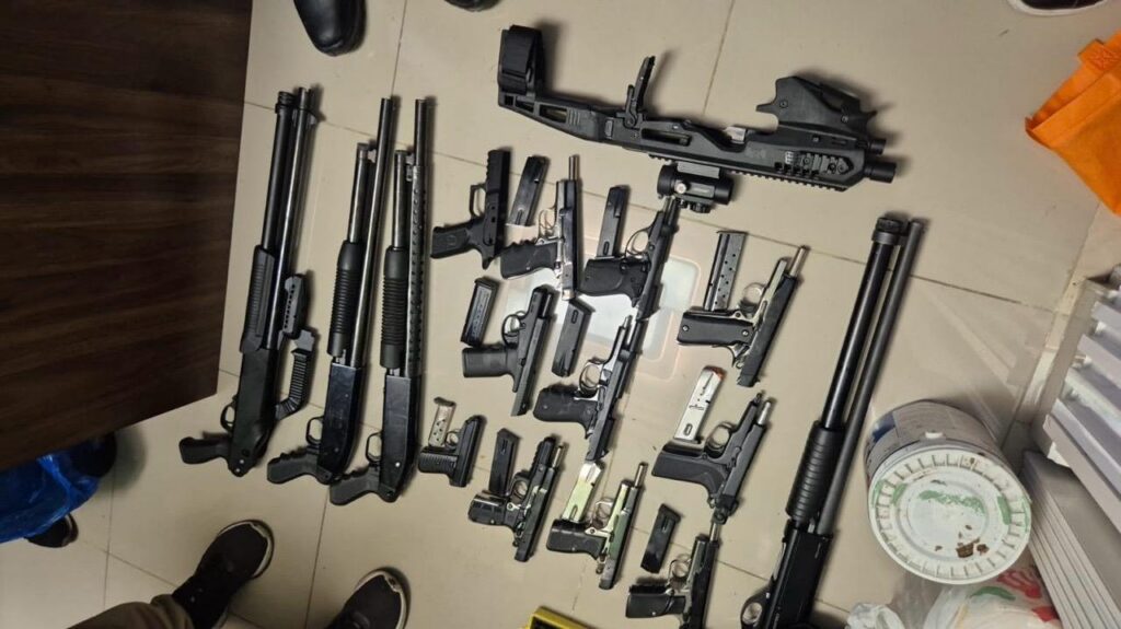 Autoridades intervienen 18 armerías ilegales en operación conjunta