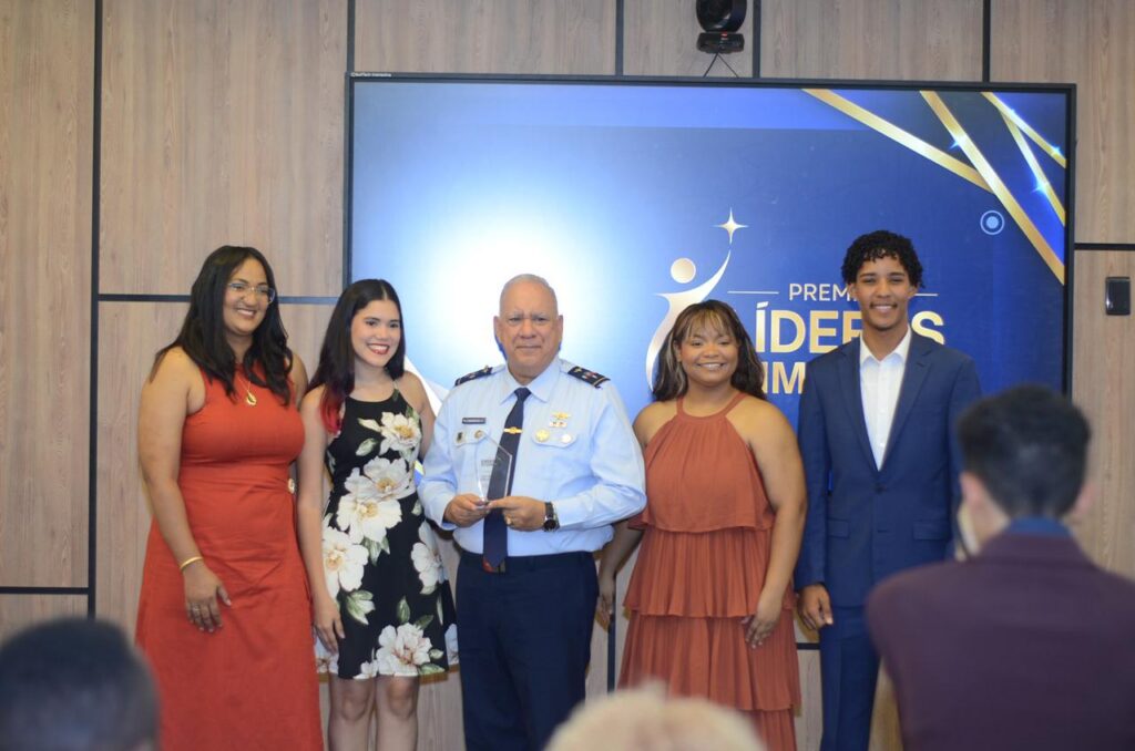 DIGEV destaca liderazgo y participación de sus estudiantes en primera edición del Premio Líderes de Impacto 2026
