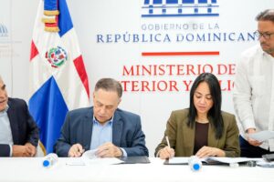 Interior y Policía gestiona terreno para nueva estación de bomberos en Haina