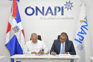 ONAPI Y IATECI  firman acuerdo de colaboración para contribuir a la innovación