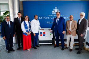 Ministerio de Salud fortalece cadena de frío para garantizar calidad de las vacunas con entrega de 421 refrigeradoras