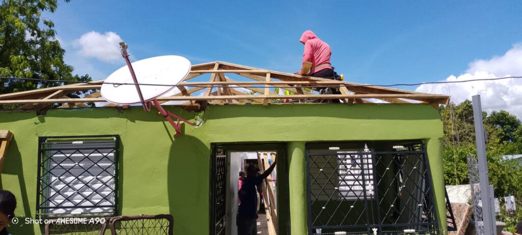 MIVED despliega brigadas de acción rápida en Las Matas de Farfán para asistir a 48 familias afectadas por tornado
