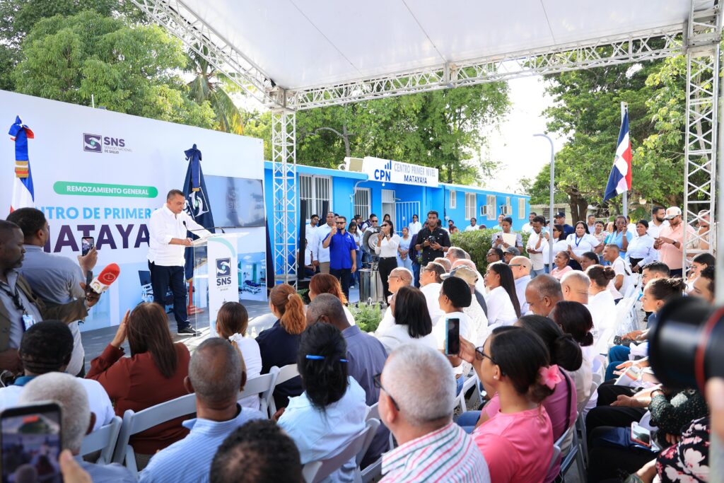 Director ejecutivo doctor Julio Landrón destaca transformación de la Red Pública de Salud con más de mil CPN remozados