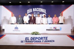 Ministro Kelvin Cruz celebra por todo lo alto el Día Nacional de los Clubes
